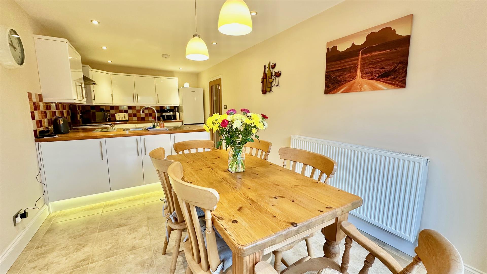 4 bed property in The Broadway, Hastings